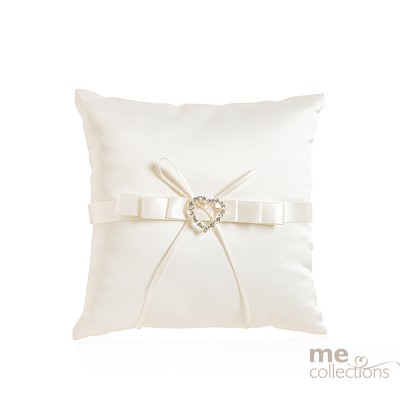 Ring Cushion with Heart Design in Ivory